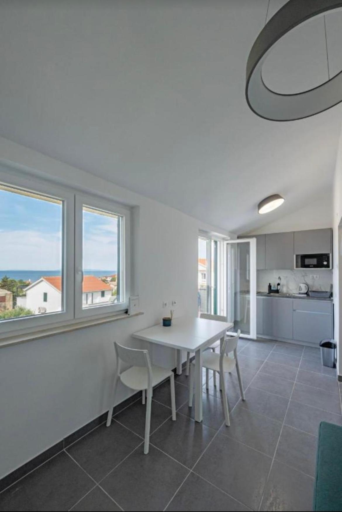 Apartmani Lovren Novalja Exteriér fotografie
